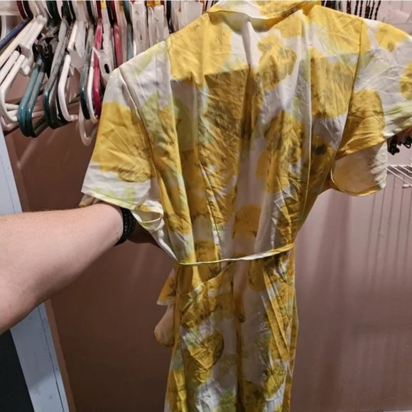 Yellow Floral Mini Wrap Dres - Picture 4 of 4